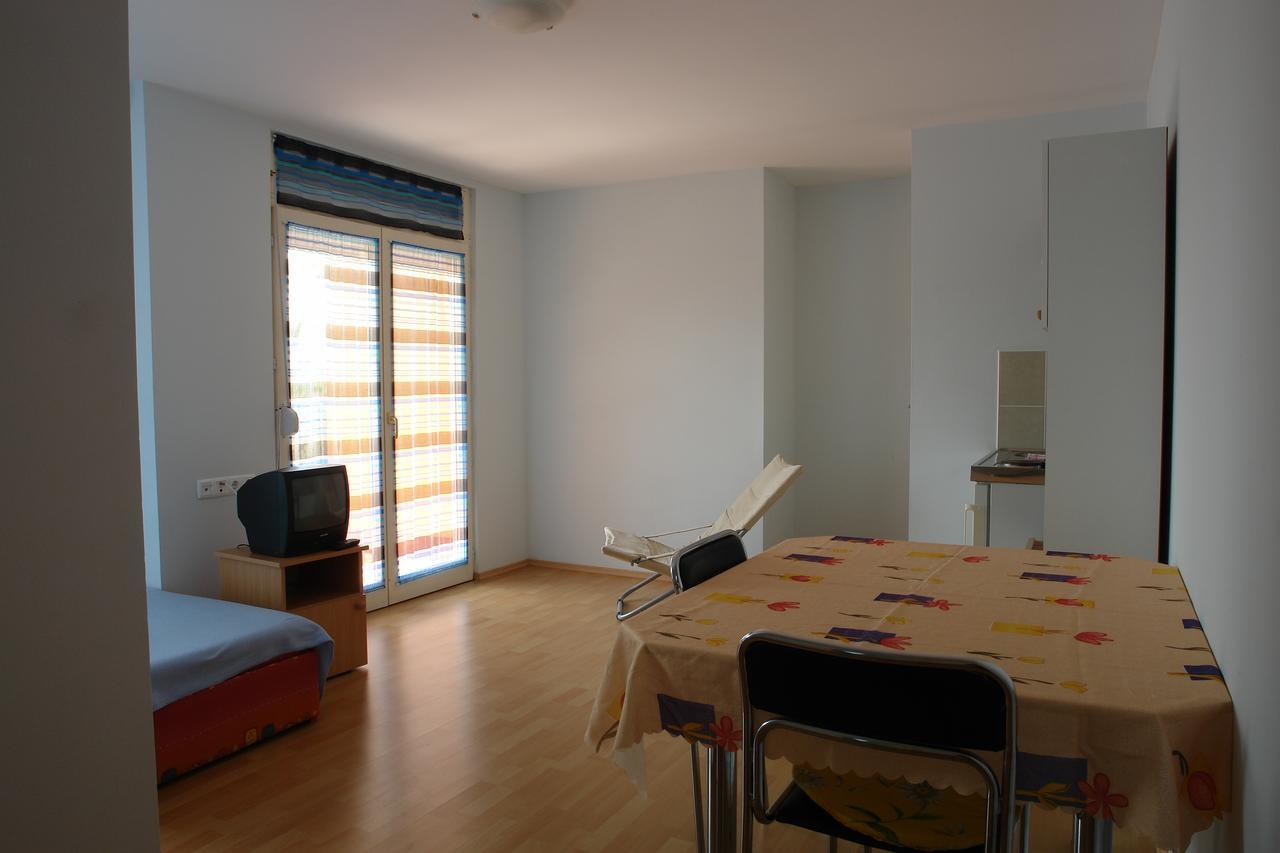 Апартаменты Valentina Apartmanhaz Богач Экстерьер фото