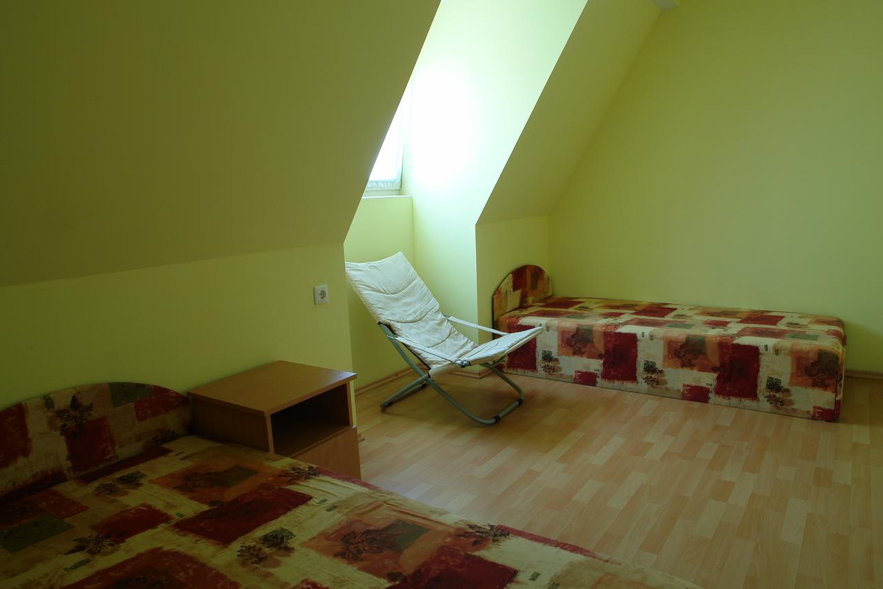 Апартаменты Valentina Apartmanhaz Богач Экстерьер фото
